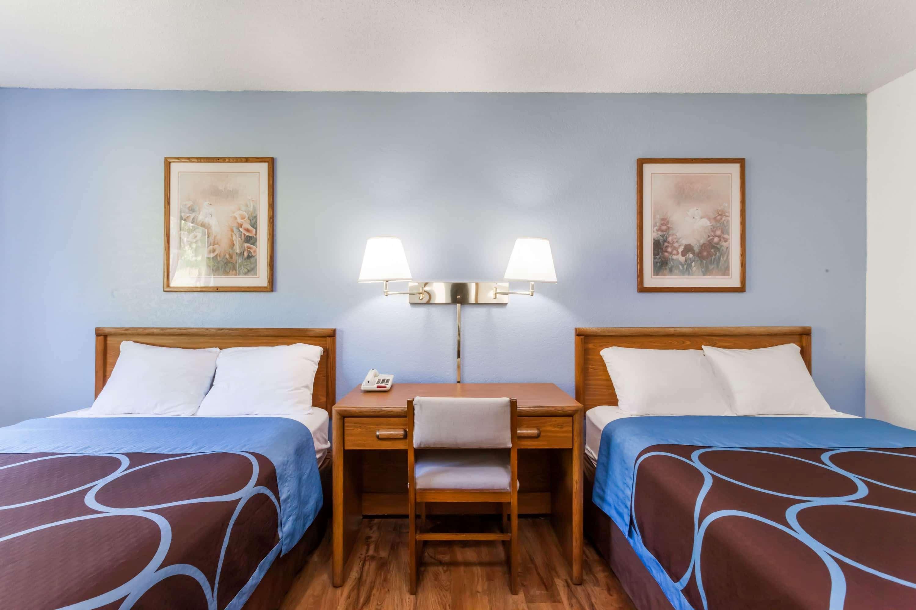 Super 8 By Wyndham Norwich Otel Dış mekan fotoğraf