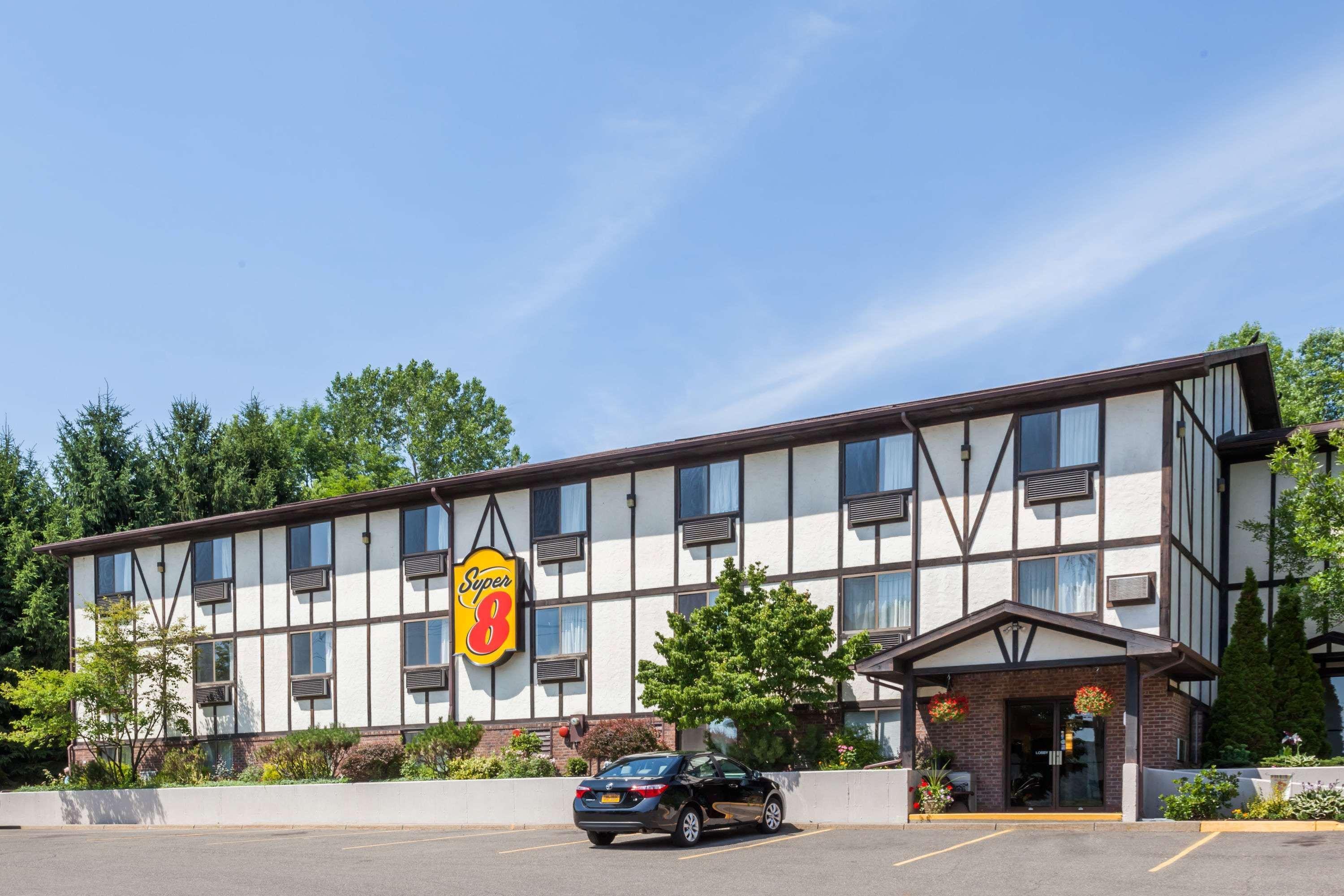 Super 8 By Wyndham Norwich Otel Dış mekan fotoğraf